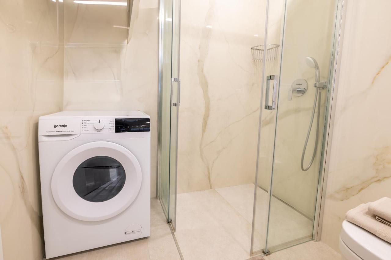 Apartment Mari Deluxe Makarska Bagian luar foto